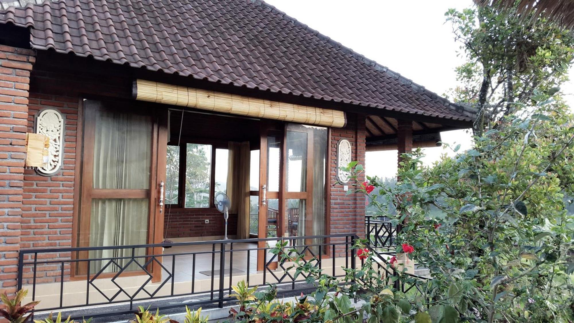 Embang Homestay Сідемен Екстер'єр фото